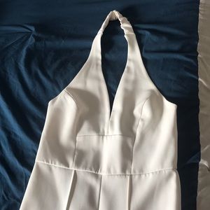 Halter V-neck Jumpsuit